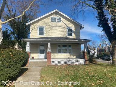 Main picture of 152 Hampton Pl