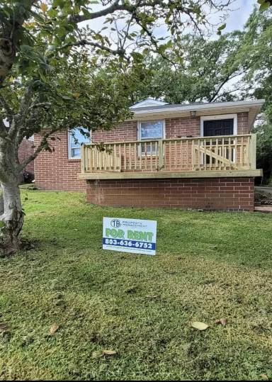 Main picture of 2584 Cherry St