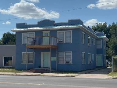 Main picture of 1002 Butternut St