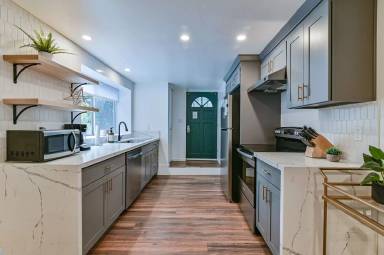 Main picture of 823 Nob Hill Ave N