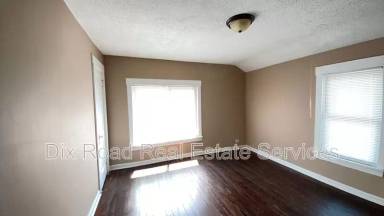 Main picture of 2213 Queen Ave