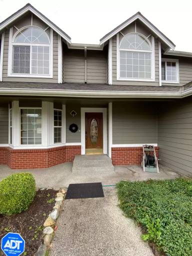 Main picture of 2516 169th St E