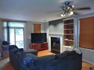 Main picture of 1102 N Marshfield Ave