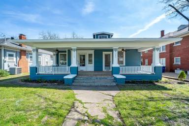 Main picture of 5606 Tremont St