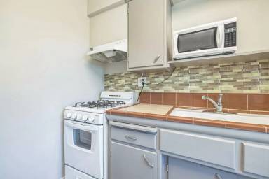 Main picture of 877 E Cottonwood Rd