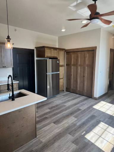 Main picture of 7480 157th St