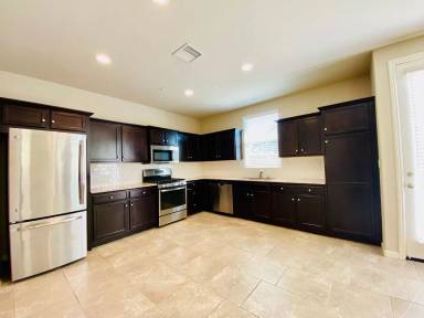 Main picture of 1323 Joy Dr