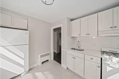 Main picture of 18-20 Bacon St Apartments