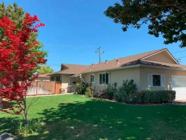 Main picture of 2409 Fordham Dr