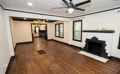 Main picture of 312 W Queen St