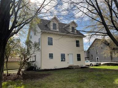 Main picture of 1038 Lexington Pkwy N