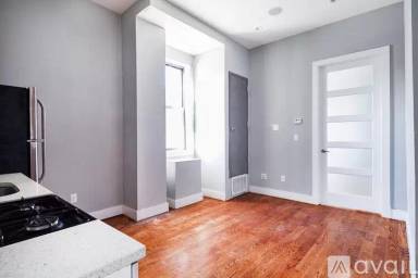 Main picture of 1503 Gates Ave