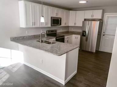 Main picture of 811 Lee St