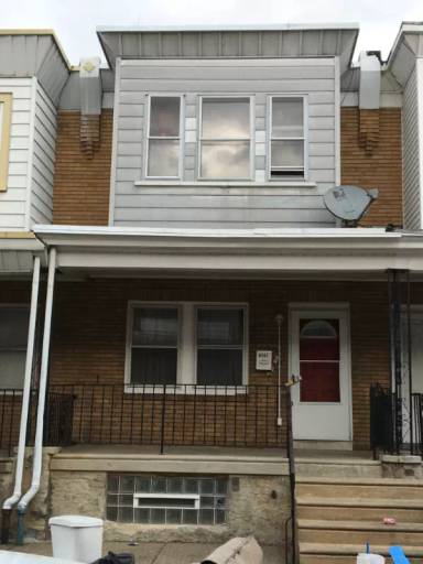 Main picture of 4747 Oakmont St