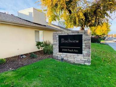 Main picture of 2900 Peach Ave