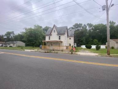 Main picture of 328 Bailey St