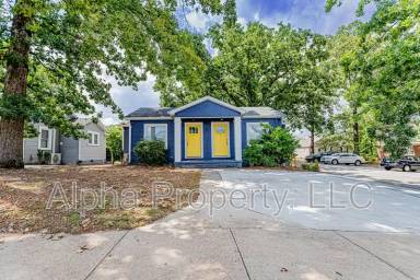 Main picture of 10 Crystal Ave