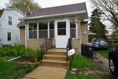 Main picture of 2309 Superior St