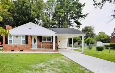 Main picture of 1002 W Arlington Blvd