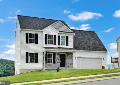 Main picture of 105 Ryan Ln