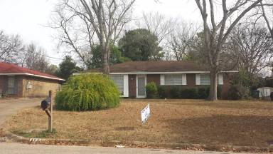 Main picture of 400-20 Pecan Tree Dr