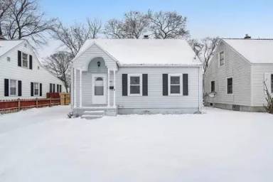 Main picture of 1336 W Summit Ave