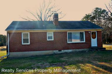 Main picture of 7638 Gladys Rd