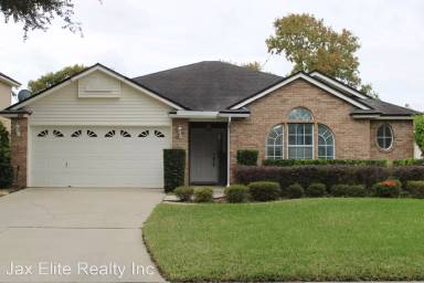 Main picture of 352 Brier Rose Ln