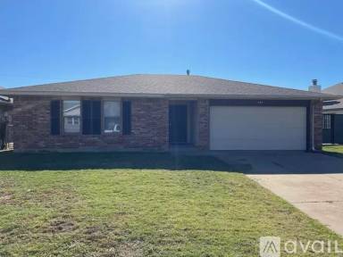 Main picture of 648 NW 21st St