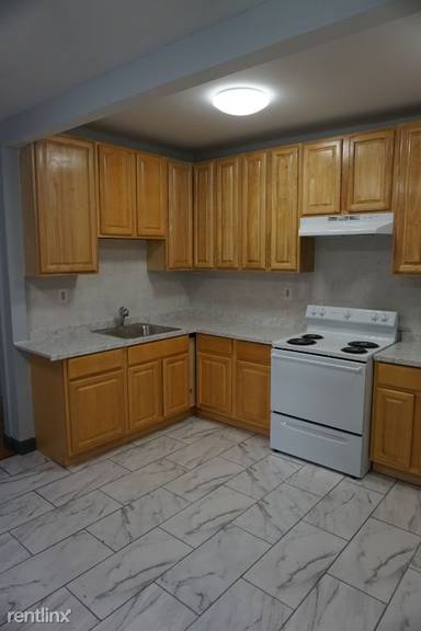 Main picture of 11 Ellsworth St