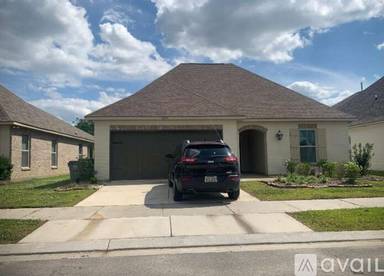 Main picture of 6338 Lake Edge Dr