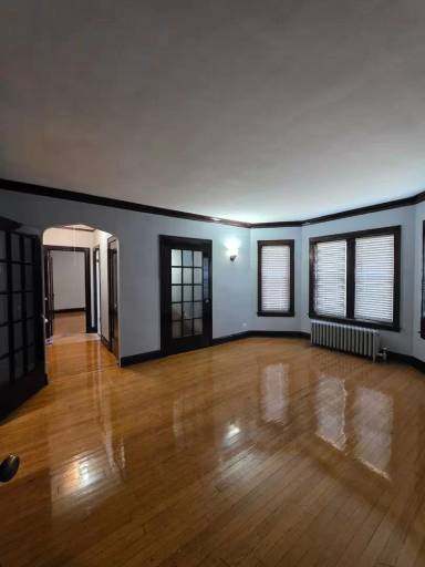 Main picture of 8439 S Blackstone Ave