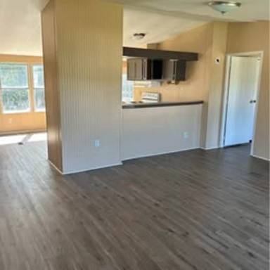 Main picture of 9 Dottie Ln