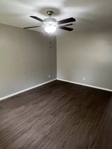 Main picture of 405 Paula Dr