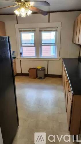 Main picture of 247 Hartwell Rd