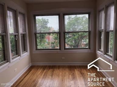 Main picture of 4844-58 N Drake Ave & 3537 W Ainslie St