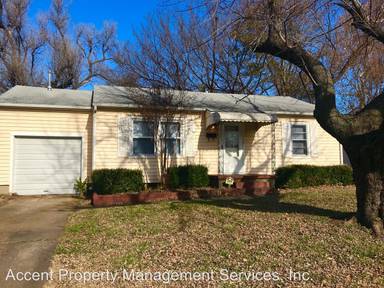 Main picture of 1529 E 45th Pl