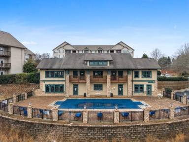 Main picture of 821 Harts Cove Way