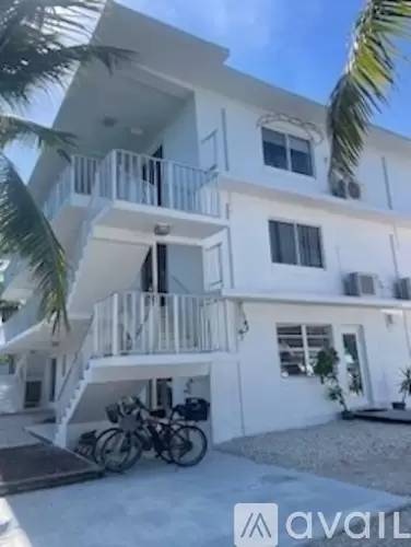 Main picture of 121 Ocean Dr