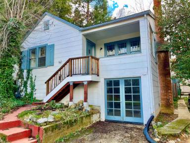 Main picture of 105 Berryman St