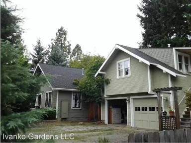 Main picture of 375 S 4th St