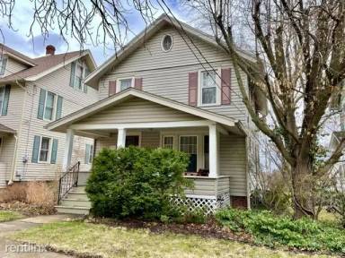 Main picture of 931 College Blvd
