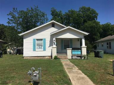 Main picture of 420 N Jackson St