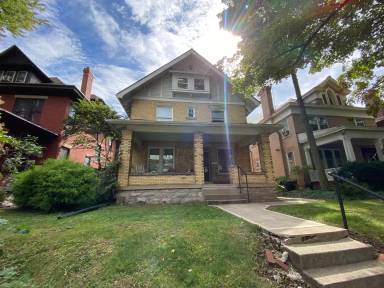Main picture of 198 E Norwich Ave - B