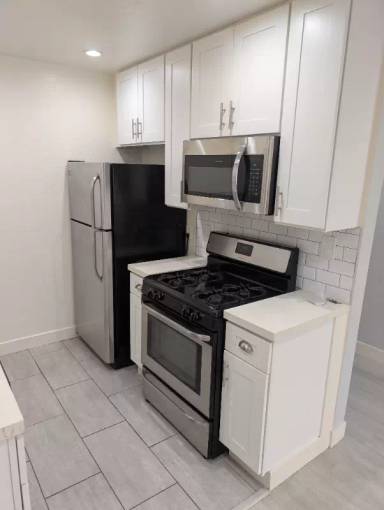 Main picture of 7014 Lanewood Ave