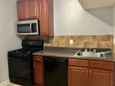 Main picture of 21 Gifford Ave