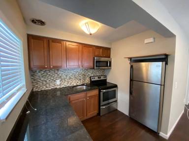 Main picture of 206 N Lafayette Ave