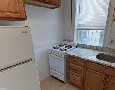 Main picture of 143 Park Dr Apartments