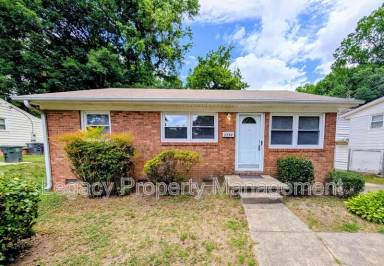 Main picture of 2202 Maywood St