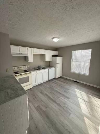 Main picture of 247 Centennial Dr
